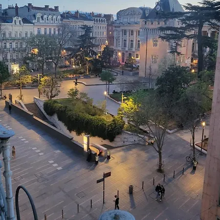 Coeur Capitole 122m2- Clim - Parking - Ascenseur- Metro