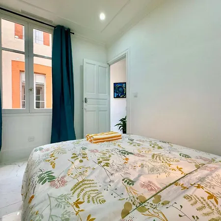 Appartement Coeur Capitole 122m2- Clim - Parking - Ascenseur- Metro *